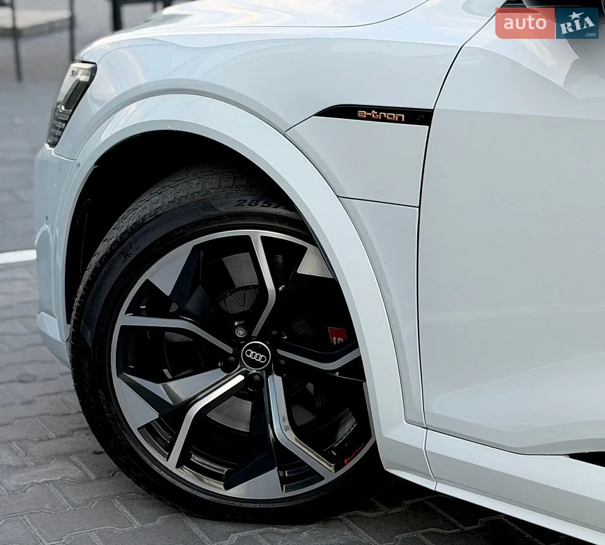 2021 Audi e-tron S Sportback - мініатюра 59