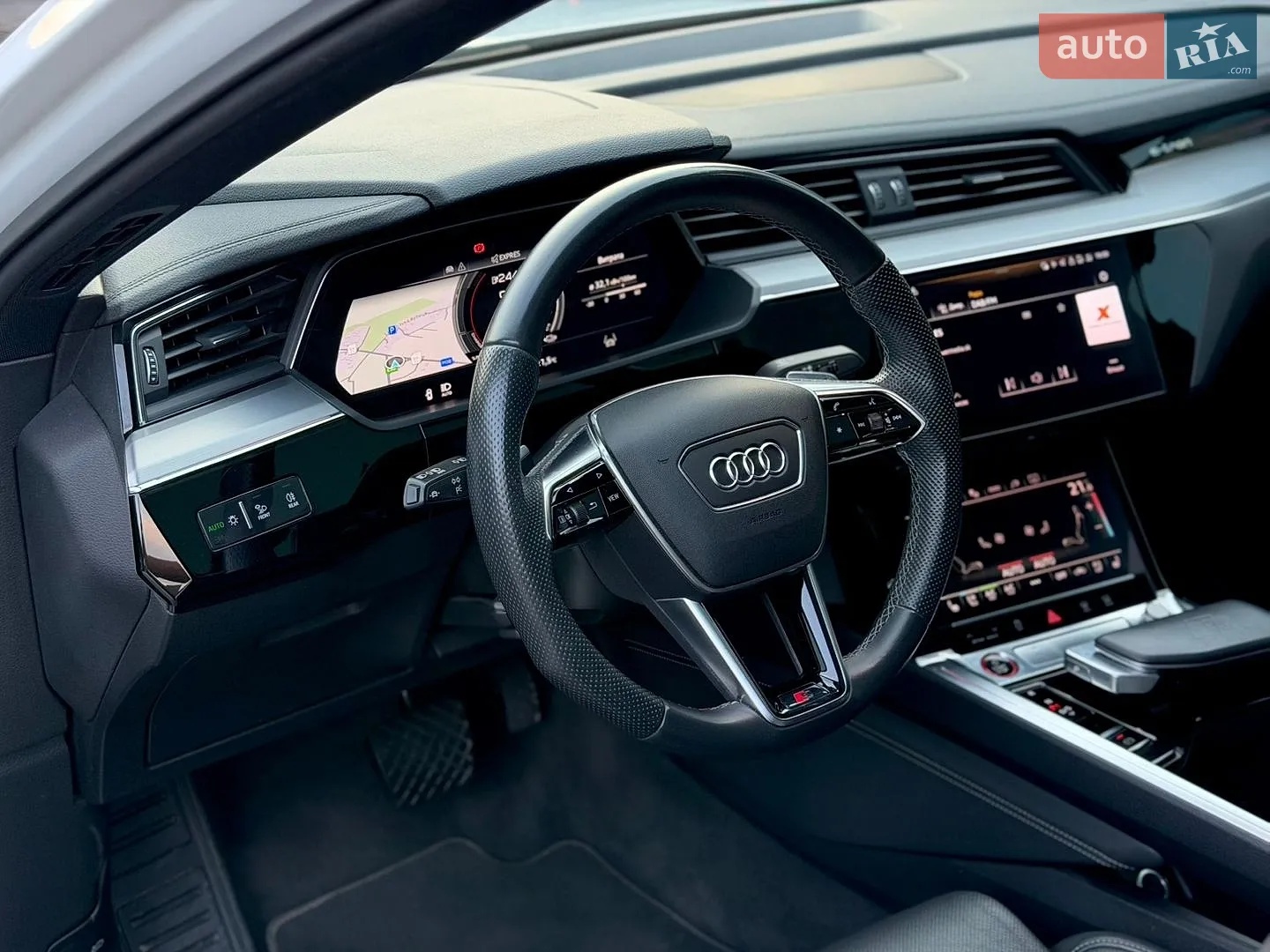 2021 Audi e-tron S Sportback - мініатюра 63