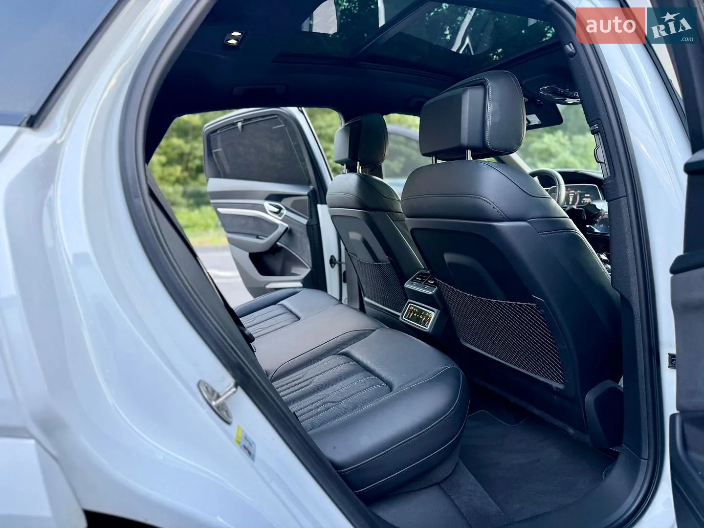 2021 Audi e-tron S Sportback - мініатюра 79