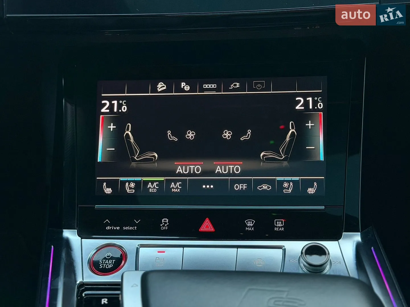 2021 Audi e-tron S Sportback - мініатюра 108