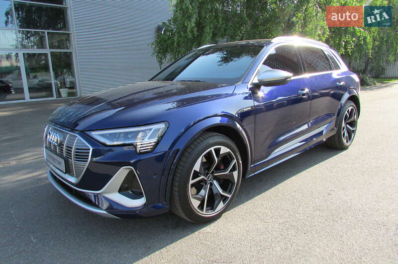 Внедорожник / Кроссовер Audi e-tron S 2021 в Киеве