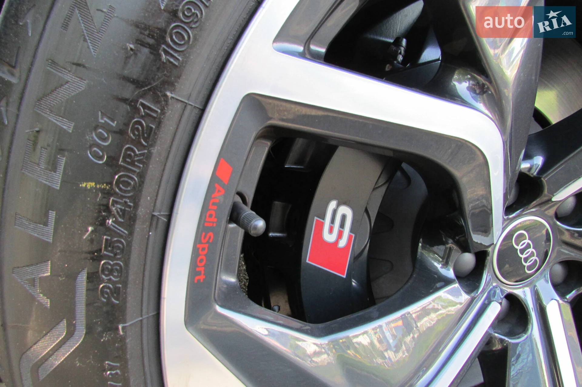 2021 Audi e-tron S - мініатюра 17