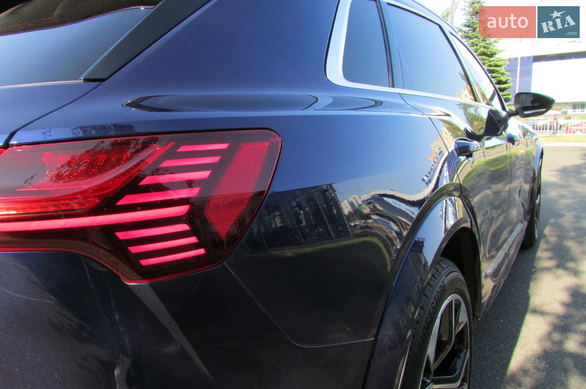 2021 Audi e-tron S - мініатюра 101