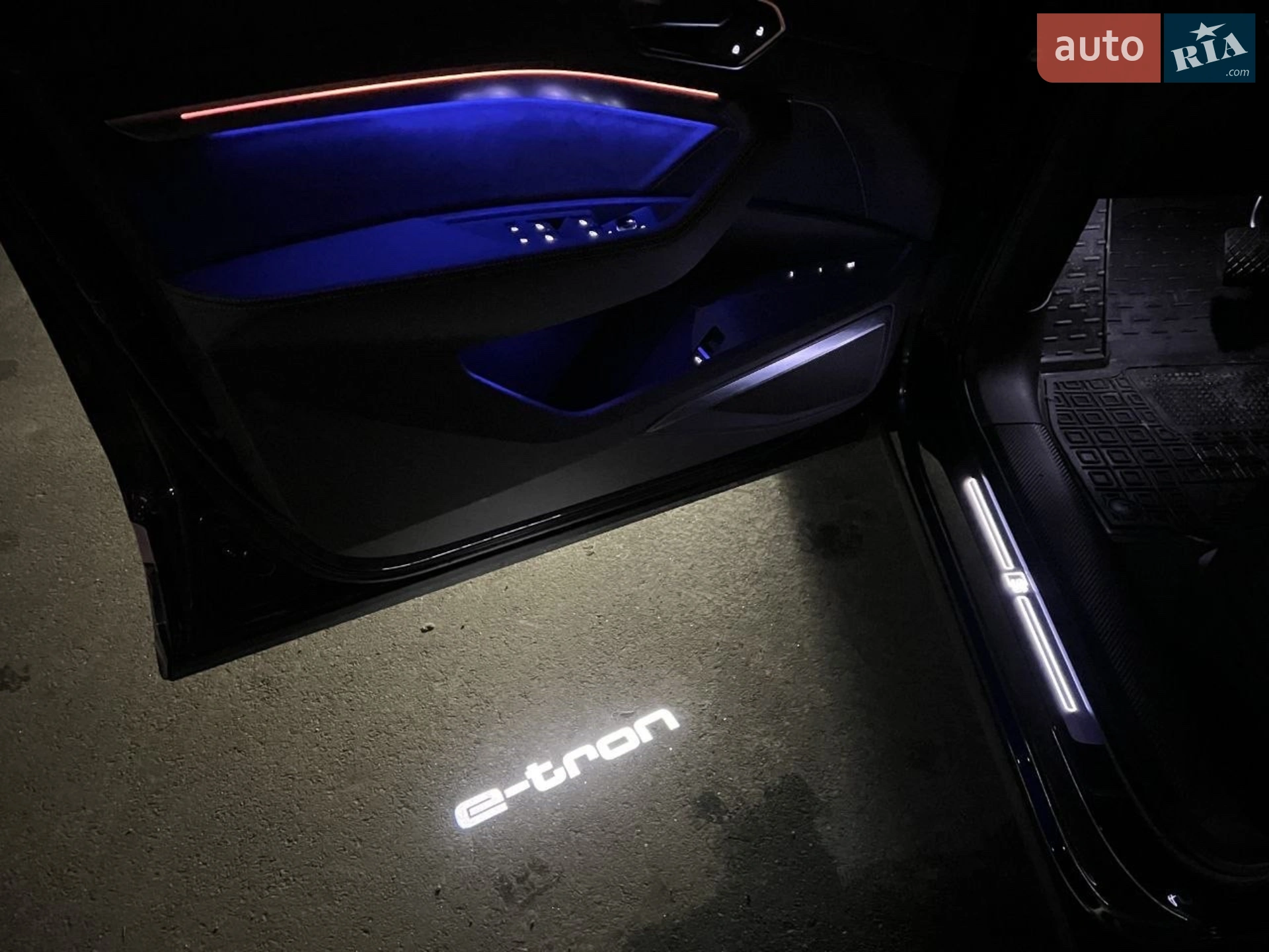 2021 Audi e-tron S - мініатюра 89