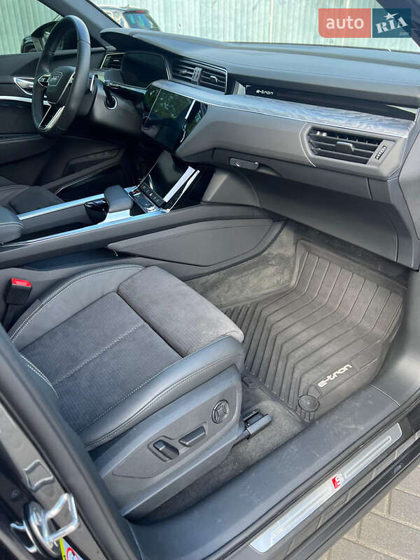 Позашляховик / Кросовер Audi e-tron S 2023 в Харкові фото 48 Позашляховик / Кросовер Audi e-tron S 2023 в Харкові