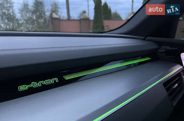 Внедорожник / Кроссовер Audi e-tron S 2020 в 