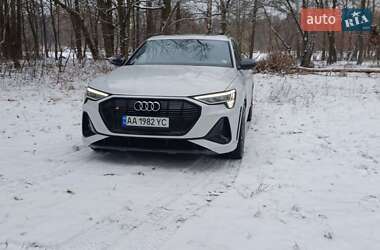 Внедорожник / Кроссовер Audi e-tron S 2022 в Киеве