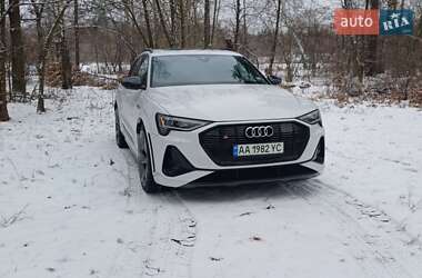 Внедорожник / Кроссовер Audi e-tron S 2022 в Киеве