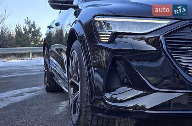 Позашляховик / Кросовер Audi e-tron S 2021 в Ковелі