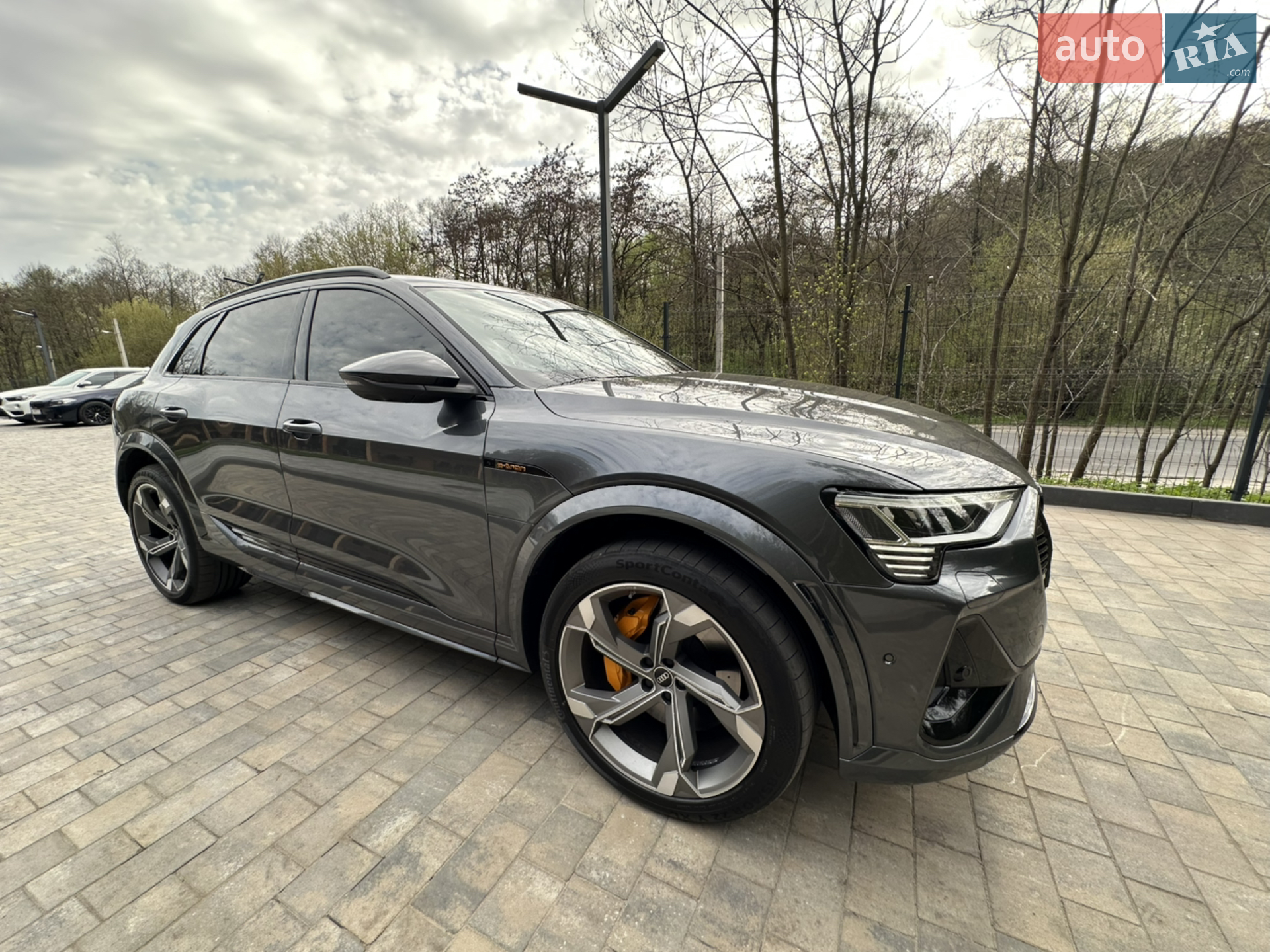 2022 Audi e-tron S - мініатюра 7