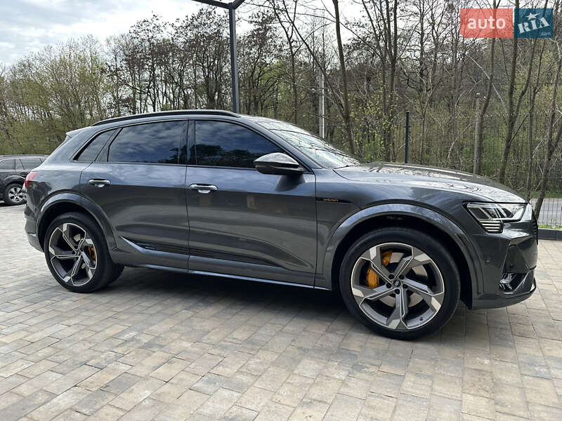 Внедорожник / Кроссовер Audi e-tron S 2022 в Львове