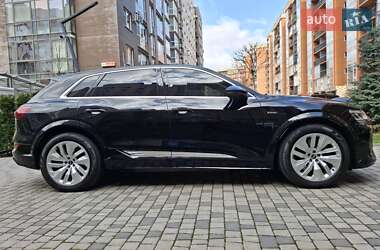 Внедорожник / Кроссовер Audi e-tron S 2021 в 