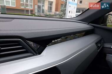 Внедорожник / Кроссовер Audi e-tron S 2021 в 