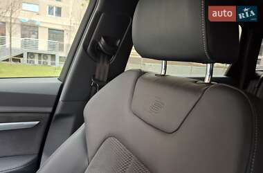 Внедорожник / Кроссовер Audi e-tron S 2021 в 