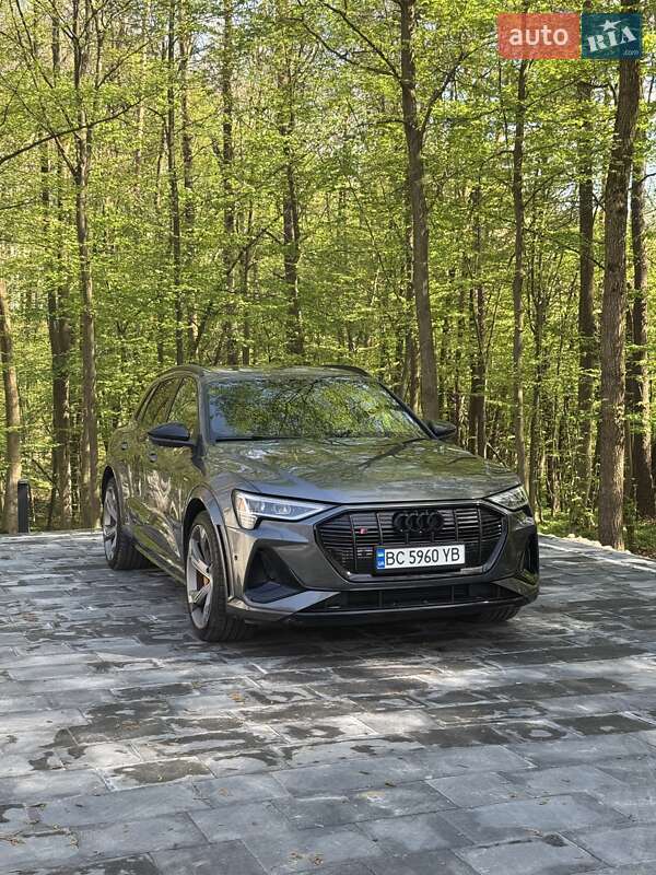 Позашляховик / Кросовер Audi e-tron S 2022 в Львові