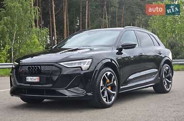 Внедорожник / Кроссовер Audi e-tron S 2021 в 