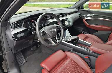 Внедорожник / Кроссовер Audi e-tron S 2021 в 
