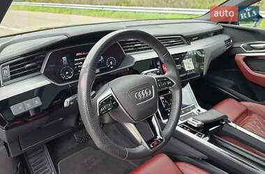Внедорожник / Кроссовер Audi e-tron S 2021 в 