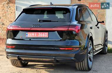 Внедорожник / Кроссовер Audi e-tron S 2022 в 