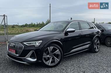Внедорожник / Кроссовер Audi e-tron S 2022 в 