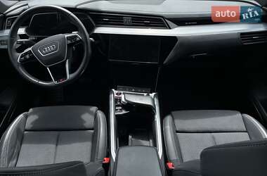 Внедорожник / Кроссовер Audi e-tron S 2022 в 