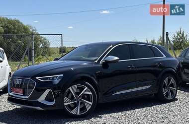 Внедорожник / Кроссовер Audi e-tron S 2022 в 