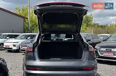 Внедорожник / Кроссовер Audi e-tron S 2021 в 