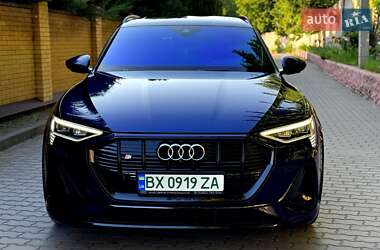 Внедорожник / Кроссовер Audi e-tron S 2020 в 