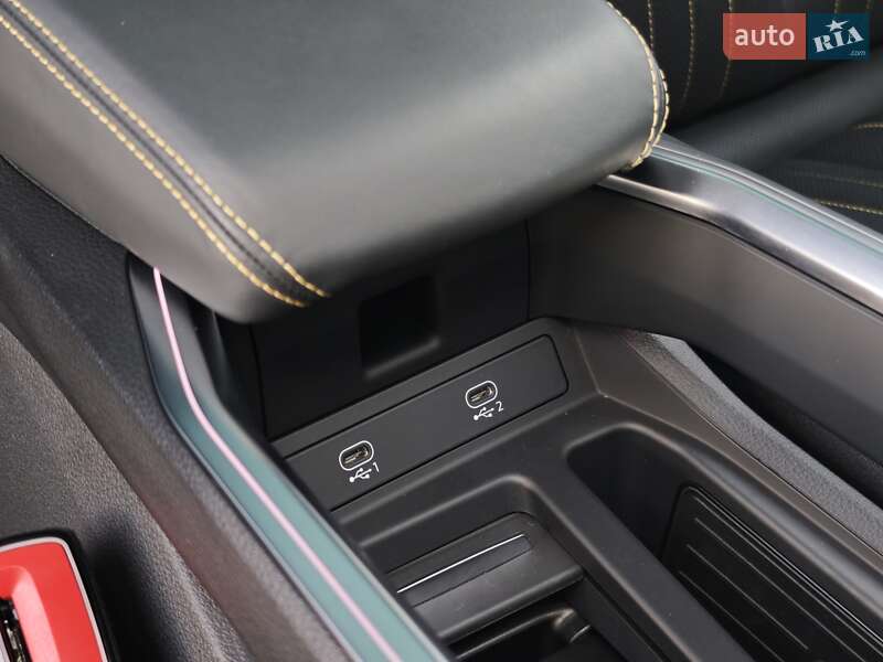 Внедорожник / Кроссовер Audi e-tron S 2022 в Луцке