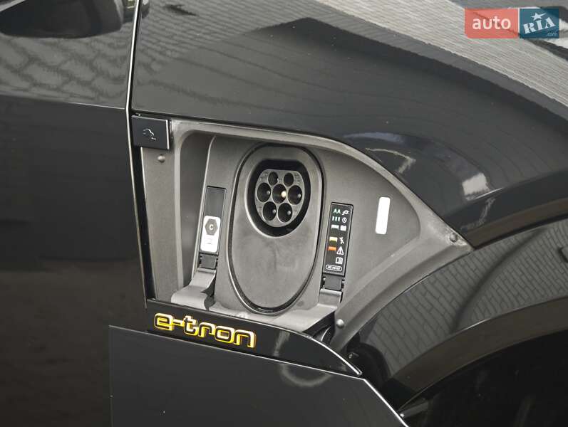 Внедорожник / Кроссовер Audi e-tron S 2022 в Луцке