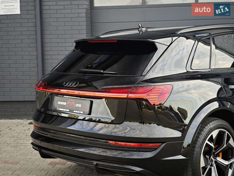 Внедорожник / Кроссовер Audi e-tron S 2022 в Луцке