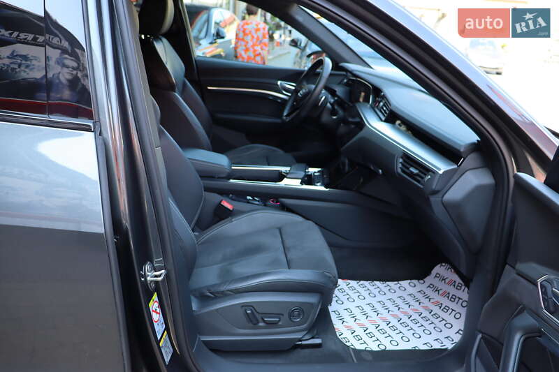 Позашляховик / Кросовер Audi e-tron S 2022 в Львові фото 50 Позашляховик / Кросовер Audi e-tron S 2022 в Львові