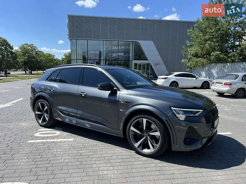 Позашляховик / Кросовер Audi e-tron S 2023 в Харкові фото 6 Позашляховик / Кросовер Audi e-tron S 2023 в Харкові