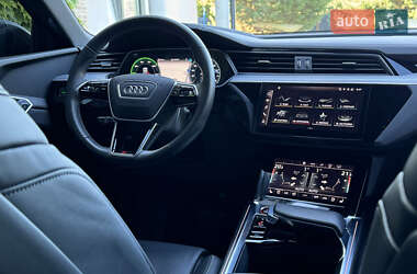 Внедорожник / Кроссовер Audi e-tron S 2022 в 