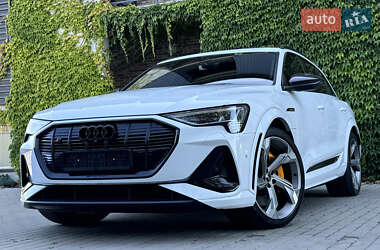 Позашляховик / Кросовер Audi e-tron S 2022 в Києві