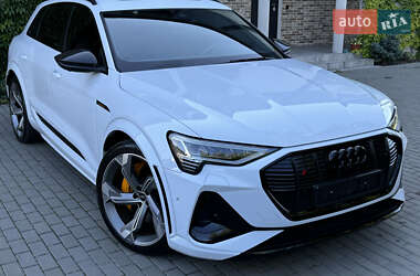 Внедорожник / Кроссовер Audi e-tron S 2022 в 