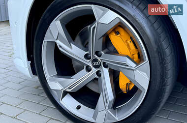 Внедорожник / Кроссовер Audi e-tron S 2022 в 