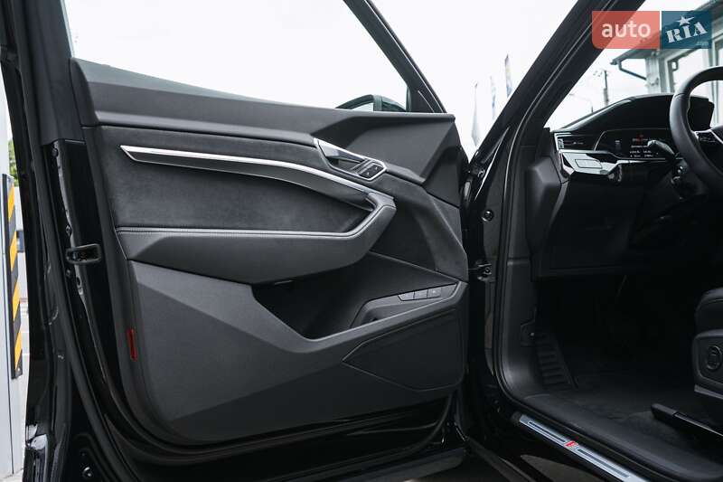 Внедорожник / Кроссовер Audi e-tron S 2022 в Житомире фото 24 Внедорожник / Кроссовер Audi e-tron S 2022 в Житомире