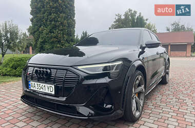 Внедорожник / Кроссовер Audi e-tron S 2021 в 