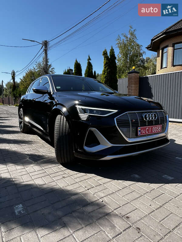Audi e-tron S 2021