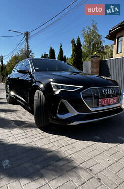 Внедорожник / Кроссовер Audi e-tron S 2021 в 