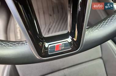 Позашляховик / Кросовер Audi e-tron S 2021 в 