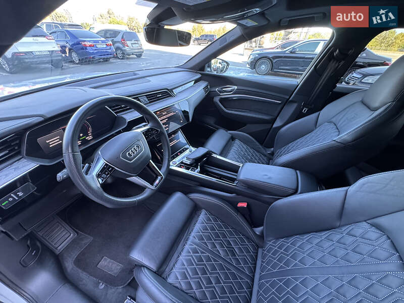 Позашляховик / Кросовер Audi e-tron S 2022 в Києві