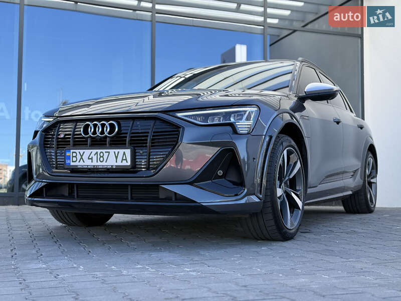 Внедорожник / Кроссовер Audi e-tron S 2020 в Хмельницком фото 16 Внедорожник / Кроссовер Audi e-tron S 2020 в Хмельницком
