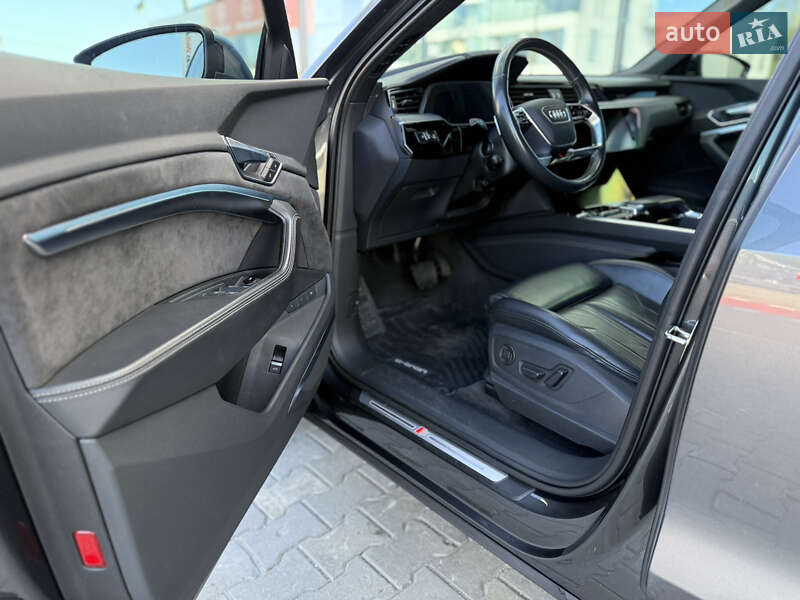 Внедорожник / Кроссовер Audi e-tron S 2020 в Хмельницком фото 28 Внедорожник / Кроссовер Audi e-tron S 2020 в Хмельницком