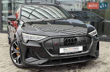 Внедорожник / Кроссовер Audi e-tron S 2022 в 