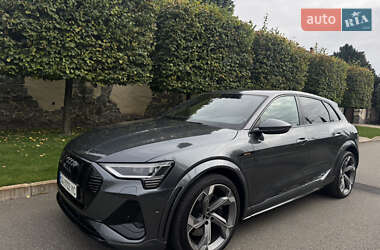 Внедорожник / Кроссовер Audi e-tron S 2022 в Киеве
