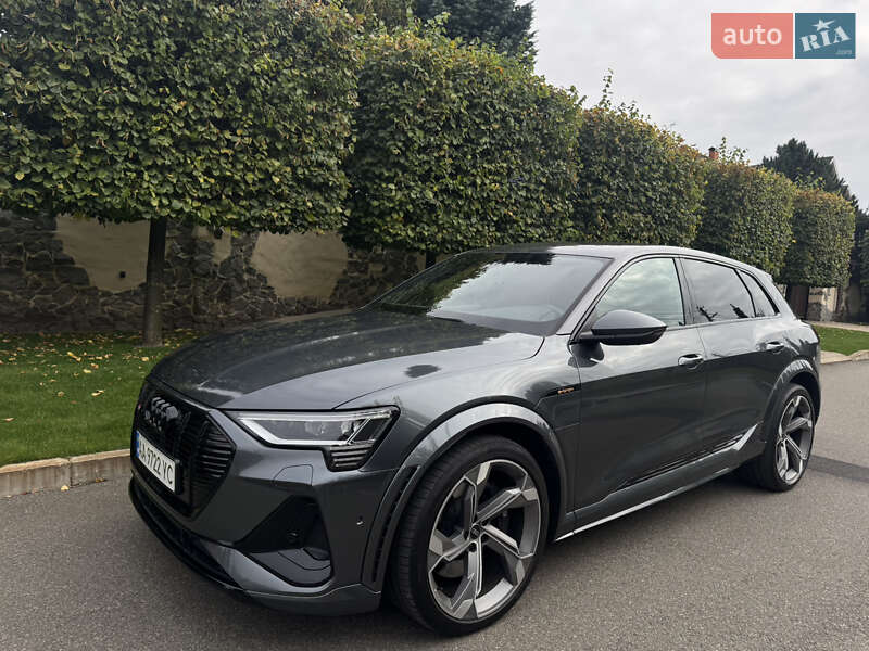 Внедорожник / Кроссовер Audi e-tron S 2022 в Киеве