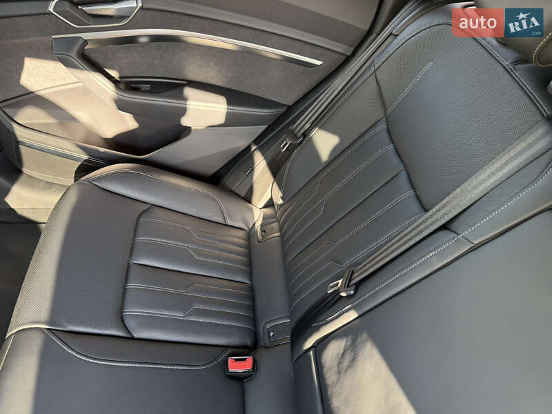 Внедорожник / Кроссовер Audi e-tron S 2022 в Черновцах фото 17 Внедорожник / Кроссовер Audi e-tron S 2022 в Черновцах