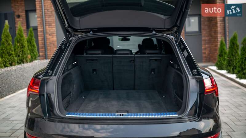 Внедорожник / Кроссовер Audi e-tron S 2022 в Черновцах фото 59 Внедорожник / Кроссовер Audi e-tron S 2022 в Черновцах